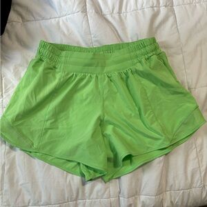 Lululemon hottie hot shorts- 4”. Size 8